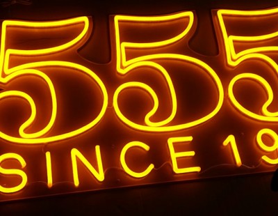 Địa chỉ tư vấn thi công thiết kế Neon Sign giá rẻ tại Hà Nội