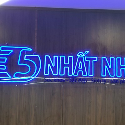 Thiết kế thi công Logo công ty Nhất Nhất 