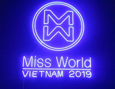 Thi công tư vấn trang trí Led Neon Sign cho Event sự kiện