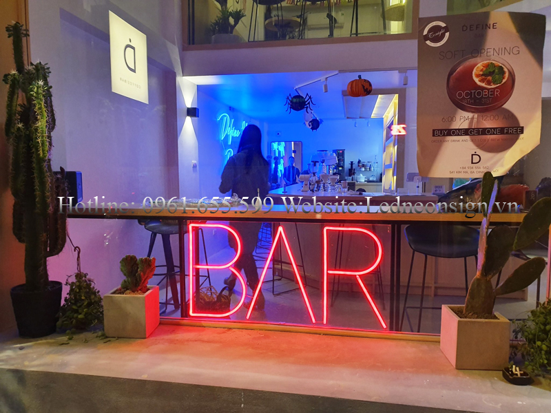 Thi công Neon Sign Led cho quán Bar Beer Club uy tín tại Hà Nội 1