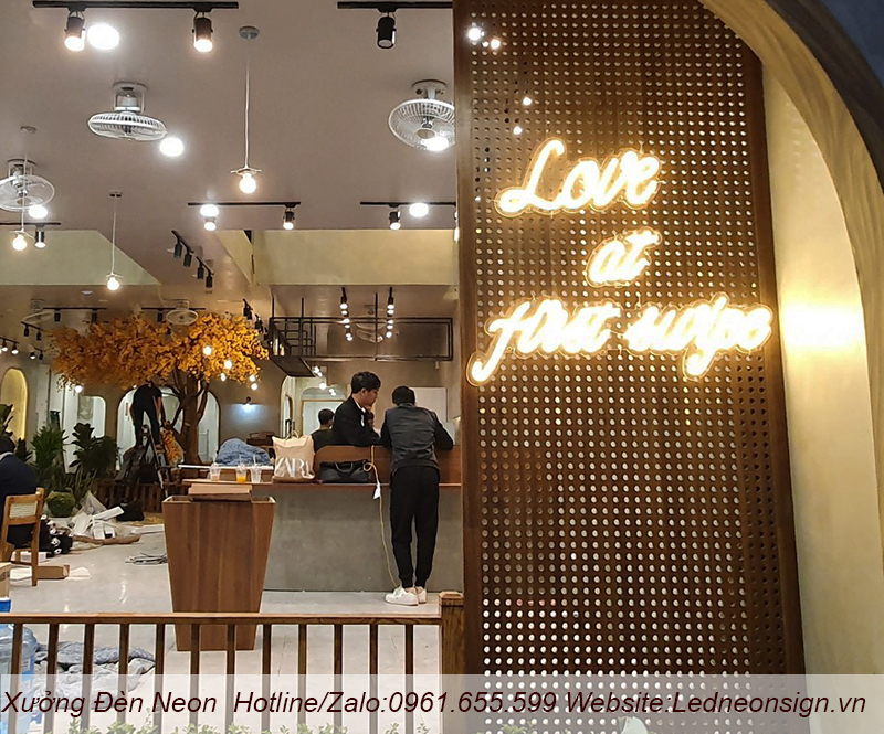 Đèn Neon Led- Ứng dụng trong trang trí quán cafe hot trend